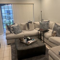 Sectional Couch/Sofa