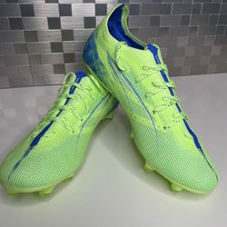 Mens 7 womens 8.5 pumas ULTRA 5 PRO