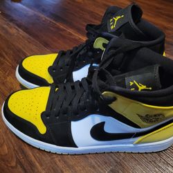 JORDAN 1 YELLOW TOE