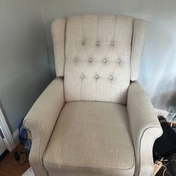 2 excellent condition white recliners