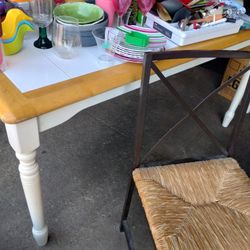 Dinning Table 