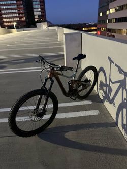 Giant trance X small