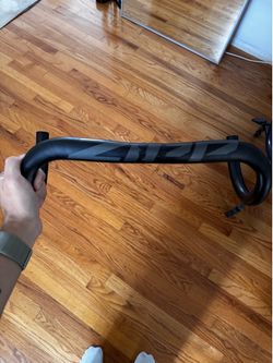 Zipp Sl70 ergo handlebars