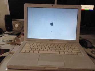 Apple MacBook with 4 GB RAM