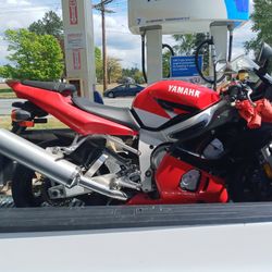 2001 Yamaha YZF R6