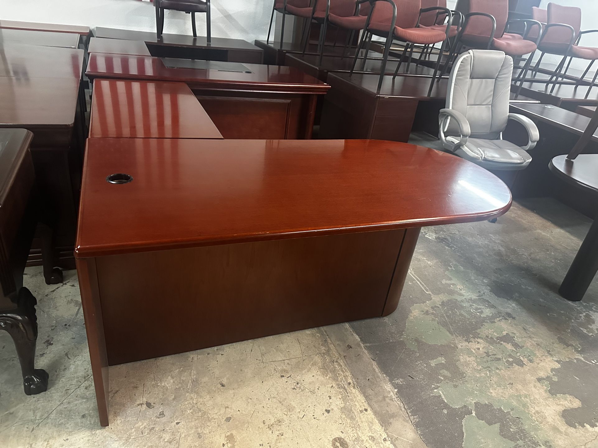 OFFICE/HOME DESK L-SHAPE DESK