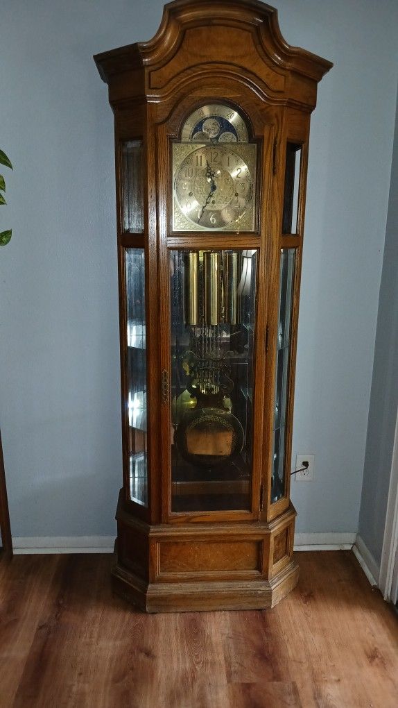 Howard Miller grandfather Clock (4,971.00 New)