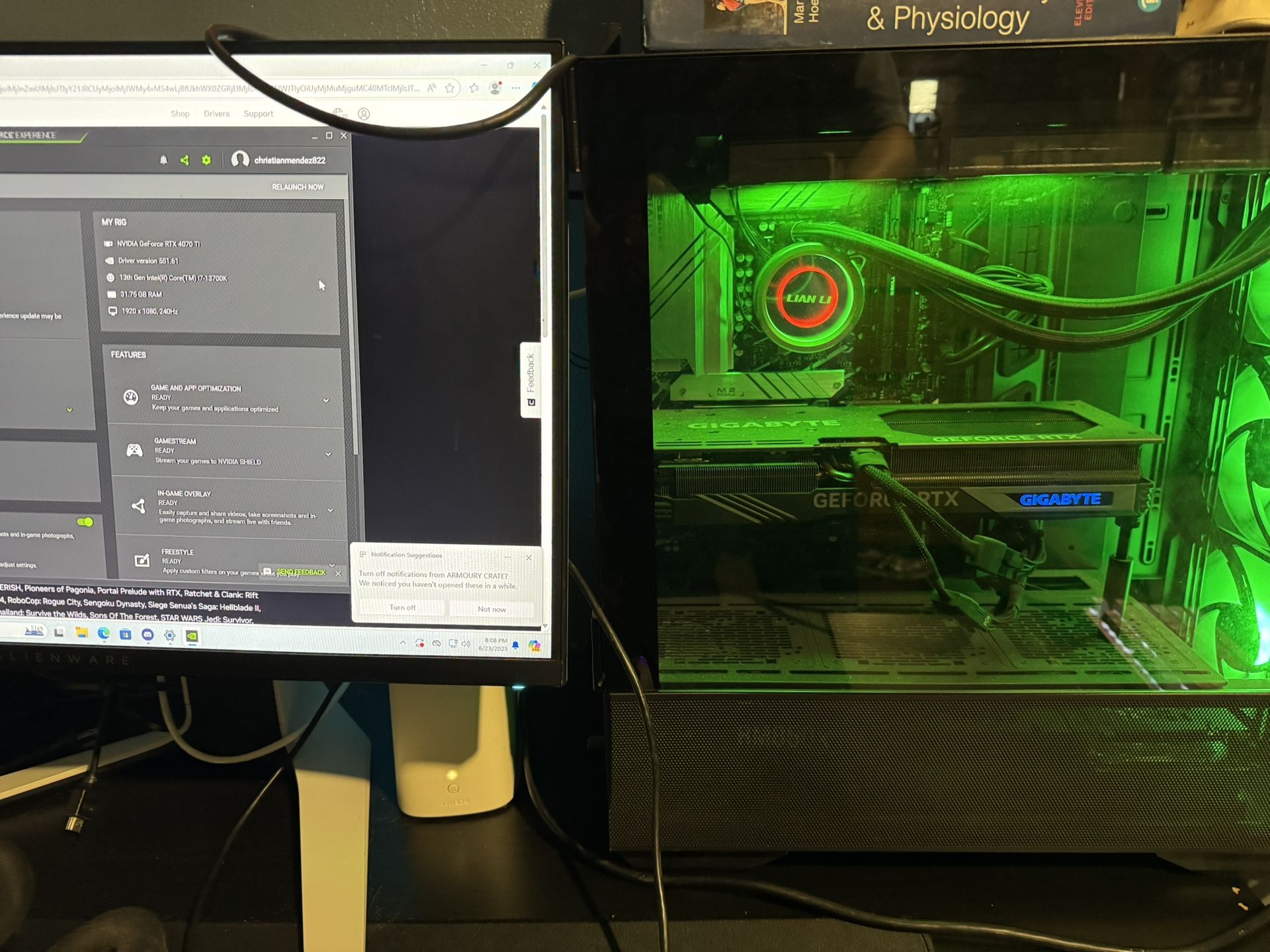 PC w Monitor