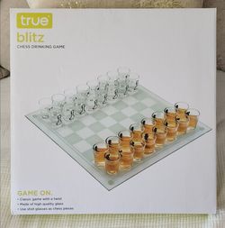 Shot Glass Chess Set Drinking Game Glass Board 32 Shot Glasses in Original Box