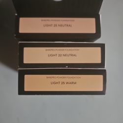 bareMinerals BAREPRO powder Foundation