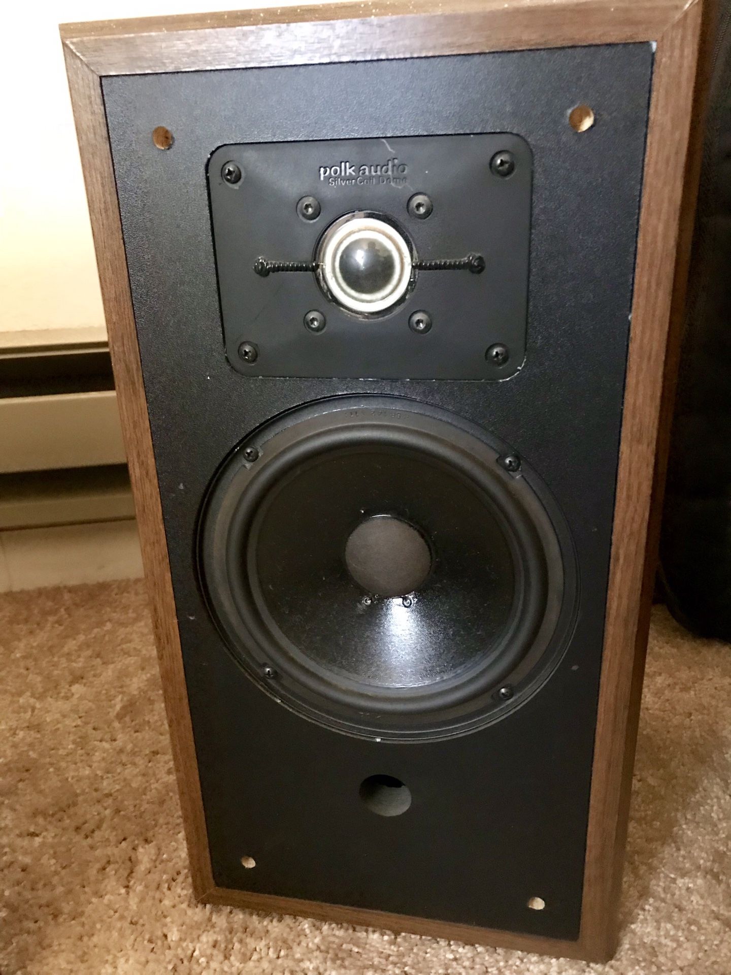 Polk Audio Monitor series 5jr bookshelf speakers