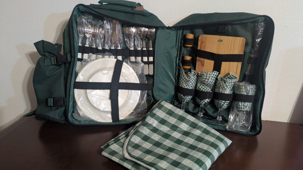 Picnic For Four Backpack New