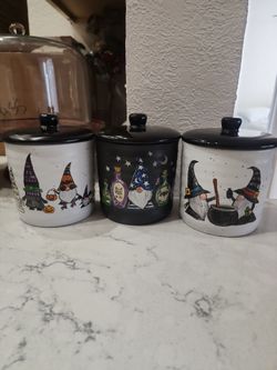 Small Canisters with Lids
