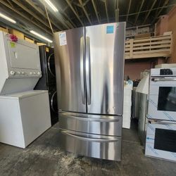 Ref rigerator Fri dge LG 4 Door Fri dge ASK ABOUT DELIVERY!