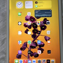 The 12.9-inch iPad Pro (2nd Generation) with 256GB Wi-Fi Sale - Elegant 2-level Coffee Table