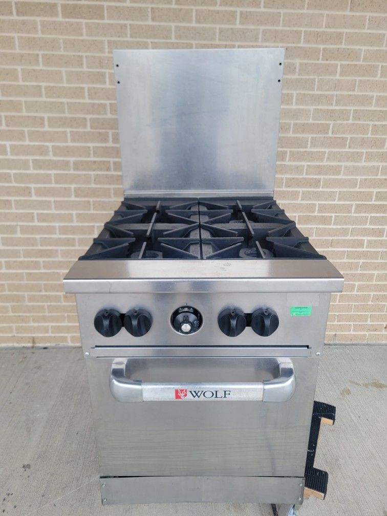 Wolf C24S-4B 24" Gas Restaurant Range w/ (4) Open Burners, (1) Space Saver Oven Stainless Steel