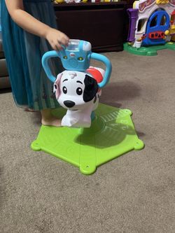 Dog Jumó And Play Around