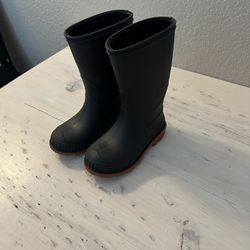 Like New Rain boots size 7 8