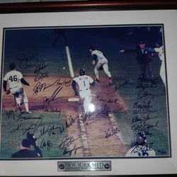 1986 NY METS AUTOGRAPHED Picture With COA 