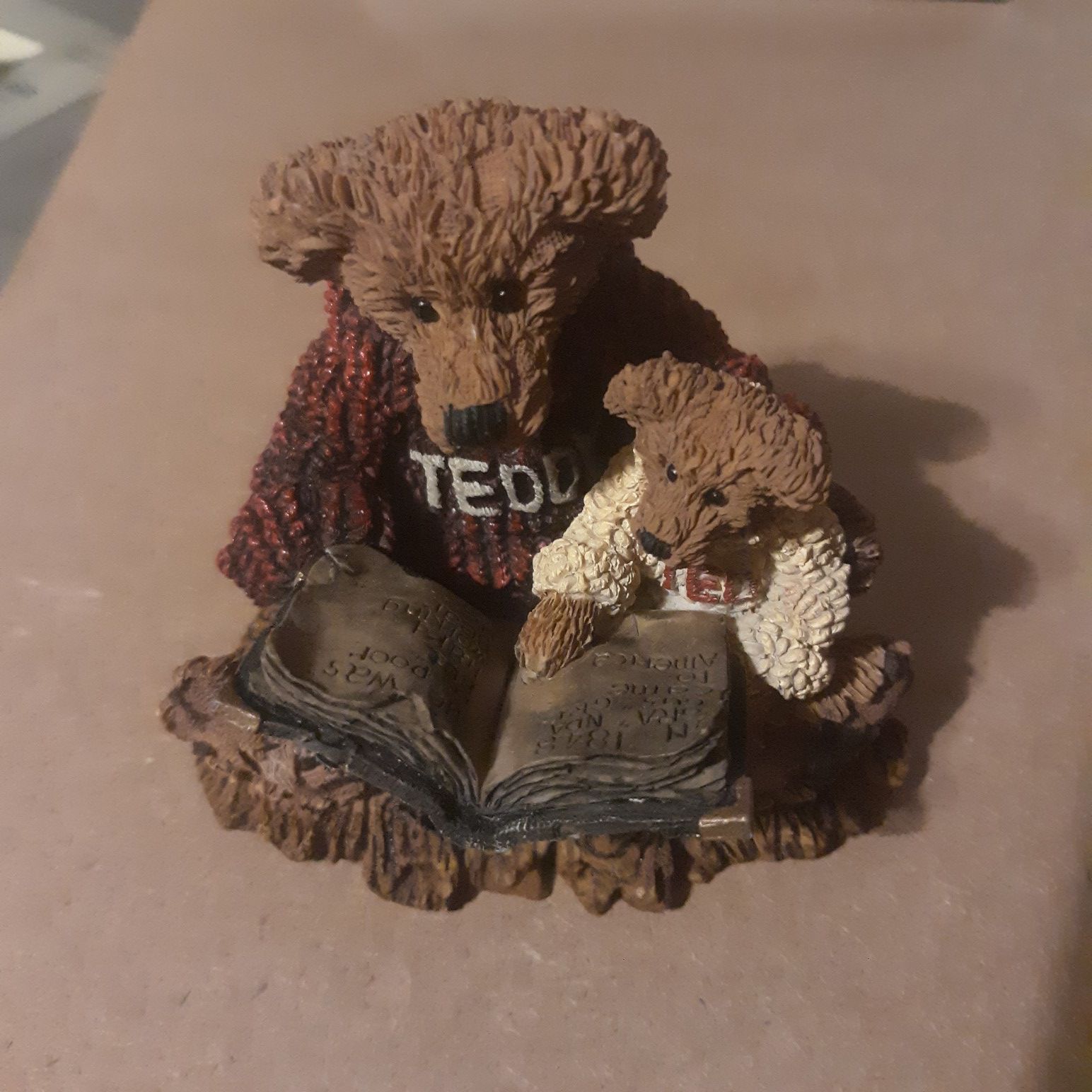 Bear statue (Vintage 1993) $10