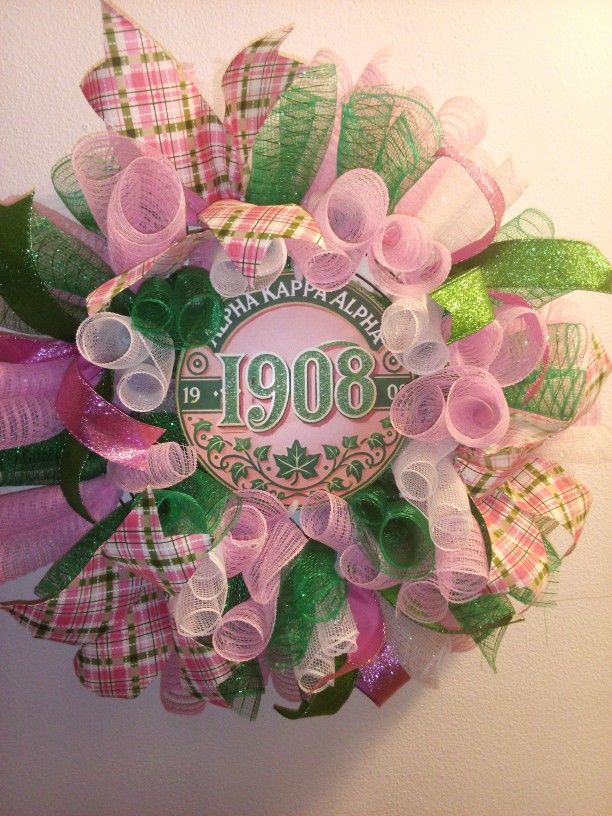 Alpha Kappa Alpha Sorority Wreath