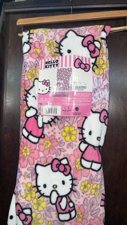 Hello Kitty Blanket