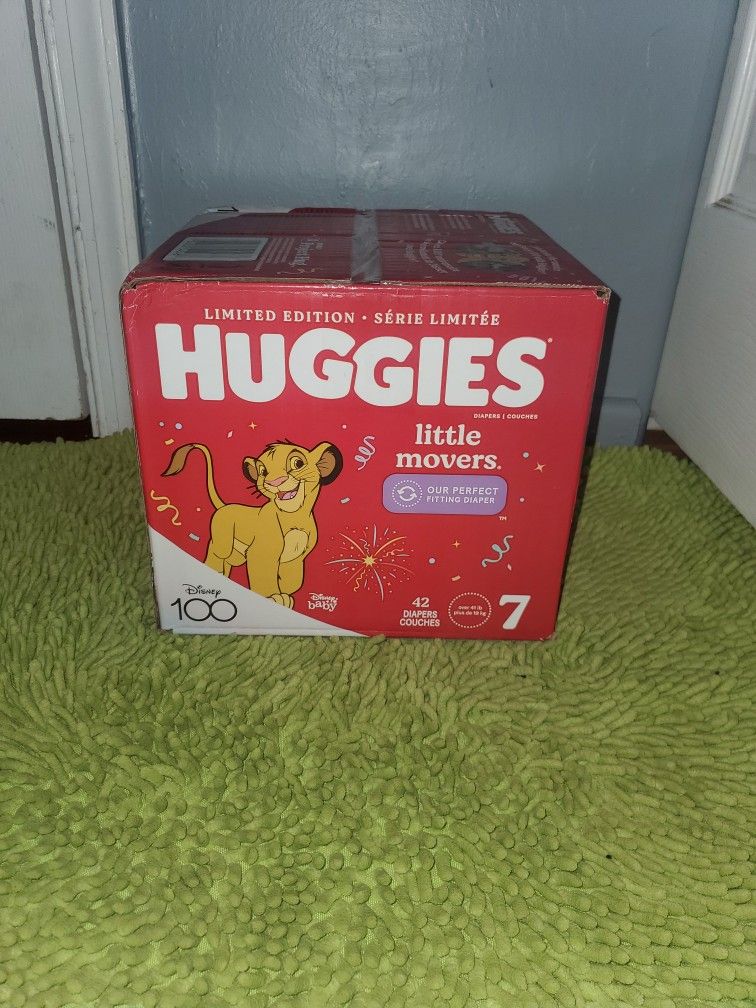 Huggies Little Movers 42 Diapers Size 7