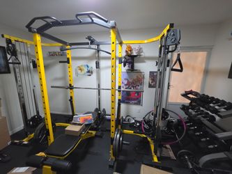 Hulkfit gym equipment