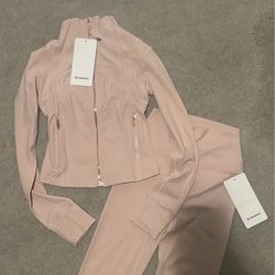 Rose Pink Lululemon jacket and leggings set