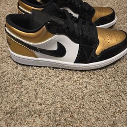 Jordan 1 Low Hold Toe Mens Size 11 2019 Release Never Worn