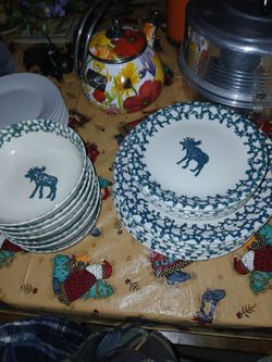 COUNTRY MOOSE DISHES