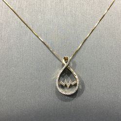 10k Gold With Diamond Ladies Pendant On Special!!!!