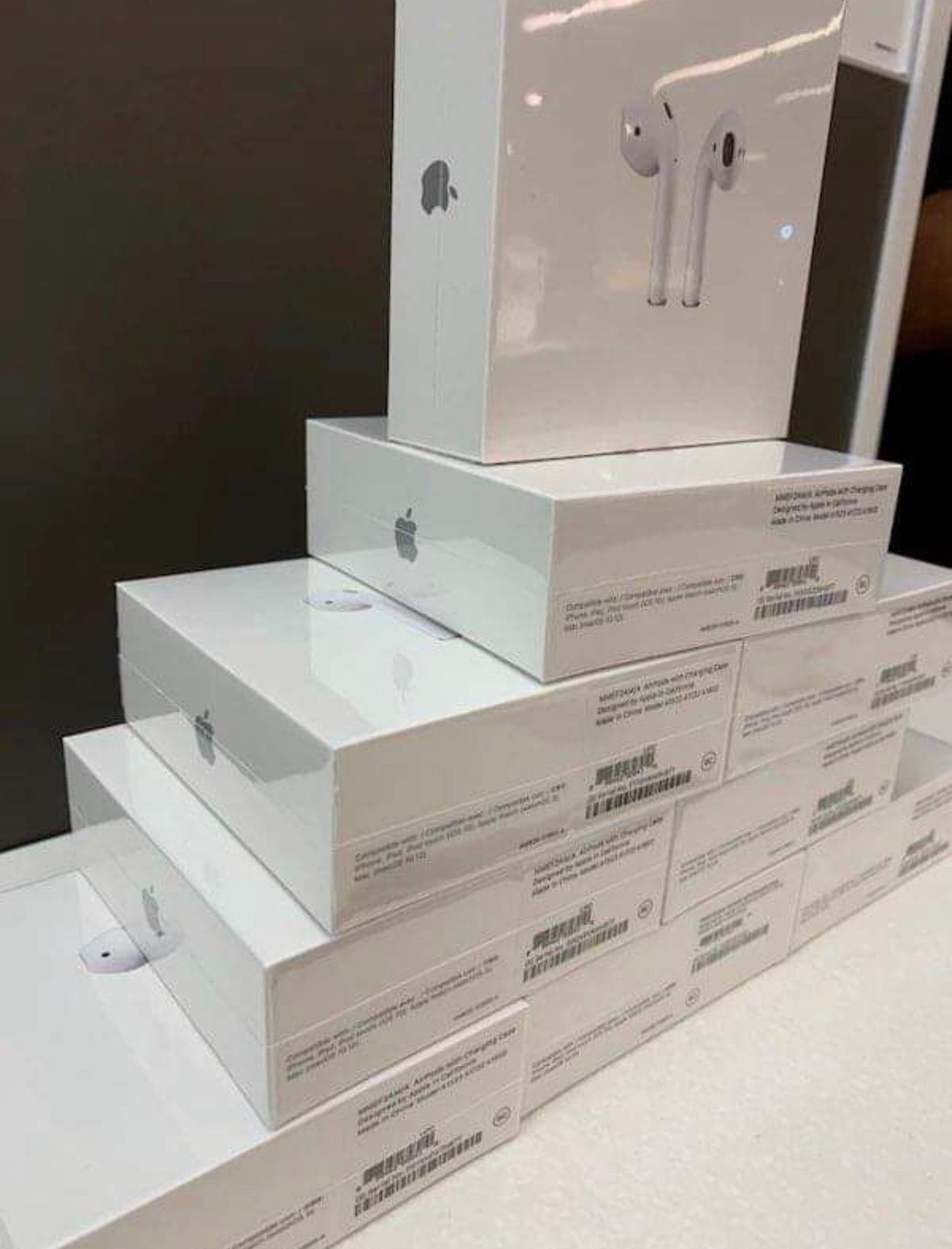 Brand New Apple AirPod 2nd Gen Sealed 