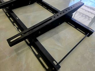 Black Steel TV Wall Mount Bracket