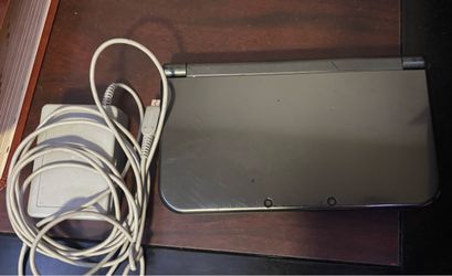 Nintendo 3DS XL with Charger