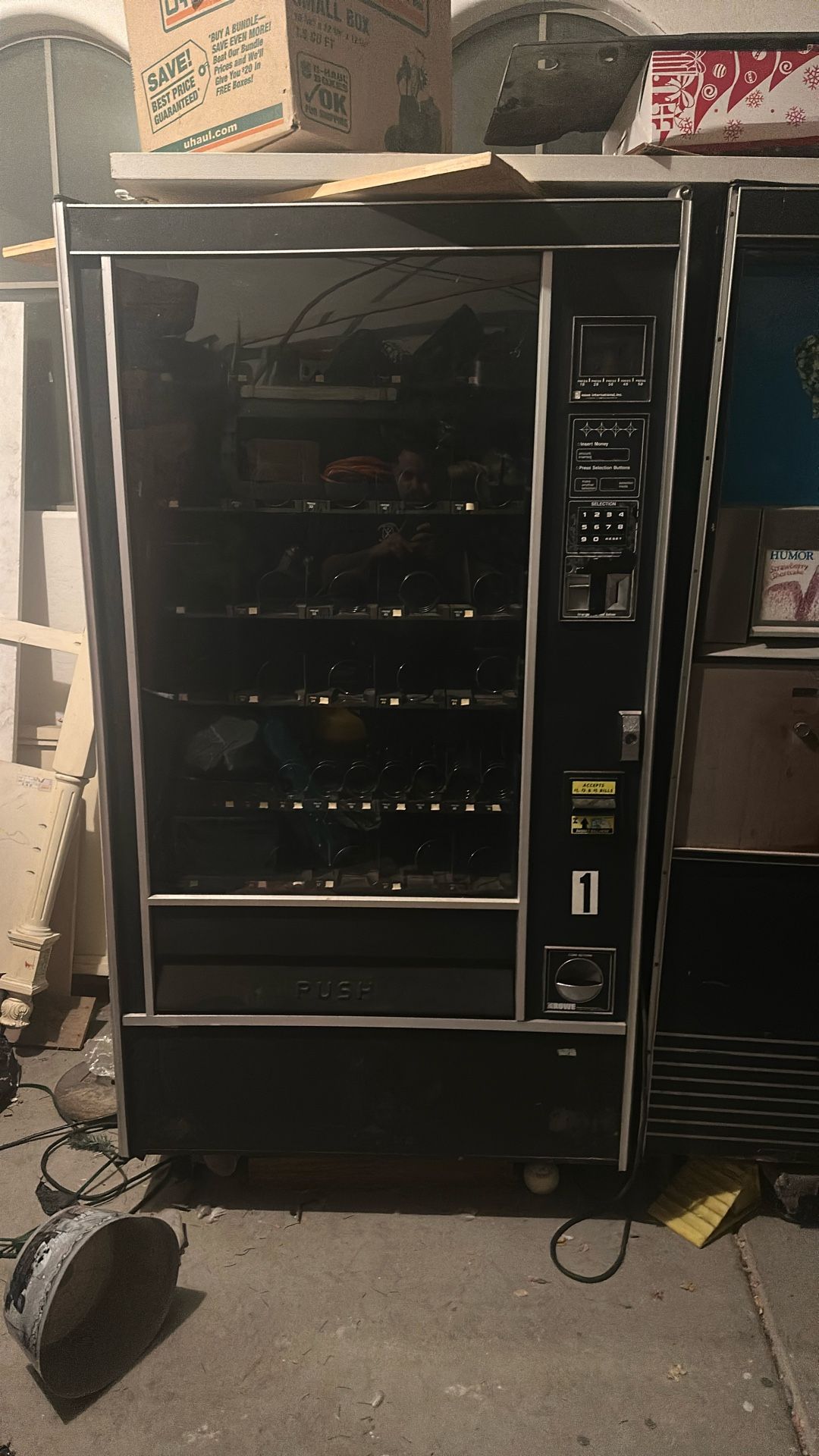 3 Vending Machines