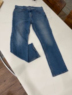 Men’s 36x34 straight jeans