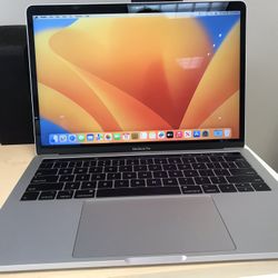 13” MacBook Pro Touch Bar 