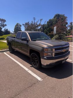 2015 Chevrolet Silverado 1500 Double Cab LS – 6.5 ft Bed