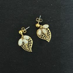 10k Plated Leaf Earrings With Pearls