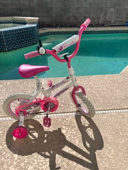 Huffy Seastar Girls’ Bike – Pink & White with Training Wheels