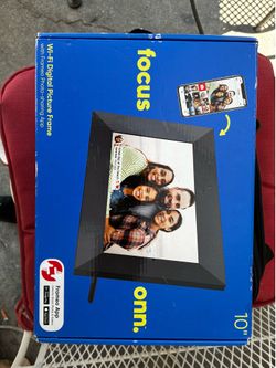 onn. 10” Wi-Fi Digital Picture Frame w/ Frameo App | Complete in Box