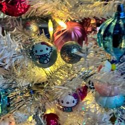 Hello Kitty Christmas Tree
