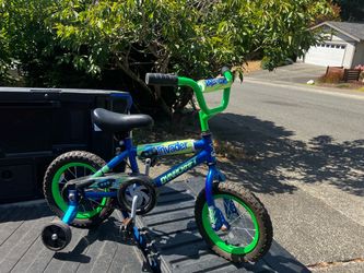 Child Kid Children Bike 12” Wheels With Training Wheels Bicycle Tricycle Trike in Good Condition