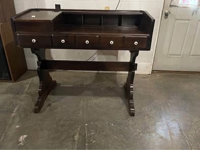 VINTAGE ETHAN ALLEN TAVERN SECRETARY DESK