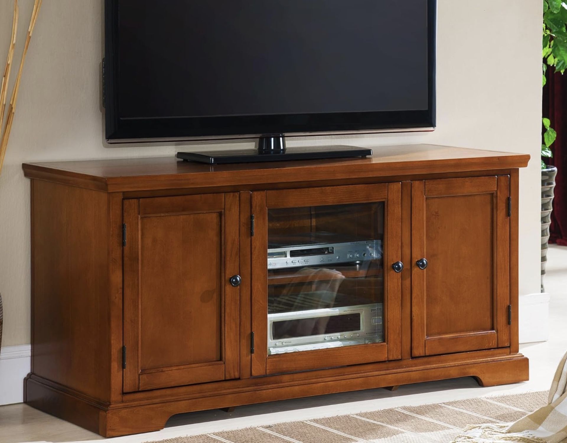 New Traditional Brown Cherry Solid Wood TV Stand
