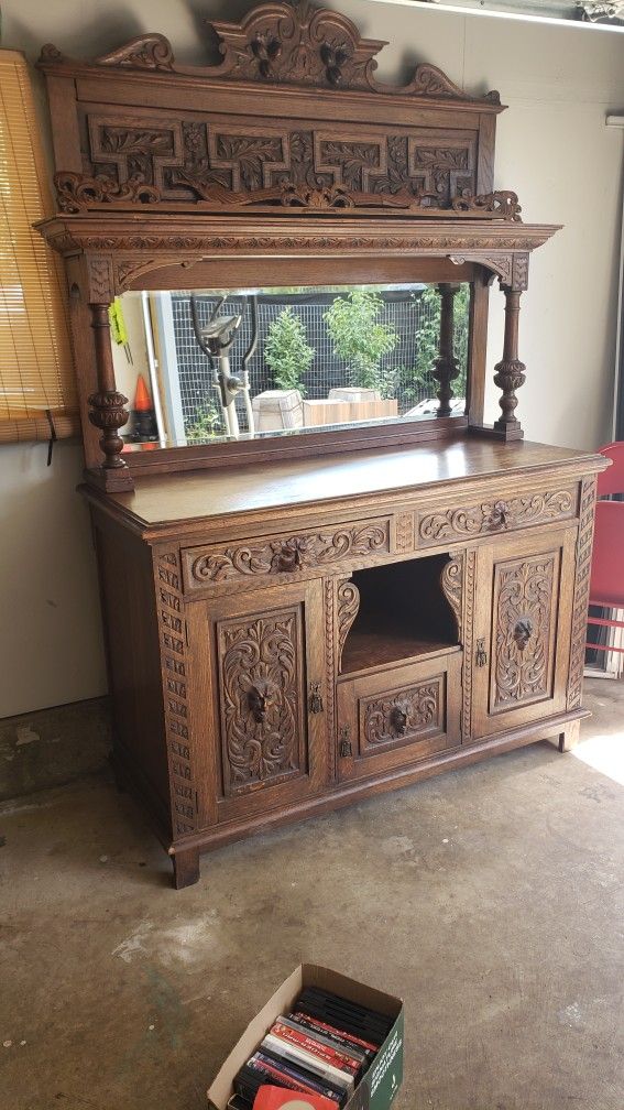 Dresser Cabinet