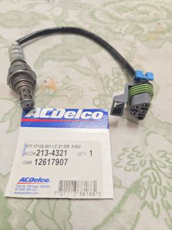 Heated Oxygen Sensor position two after catalytic converter new GM OEM $50