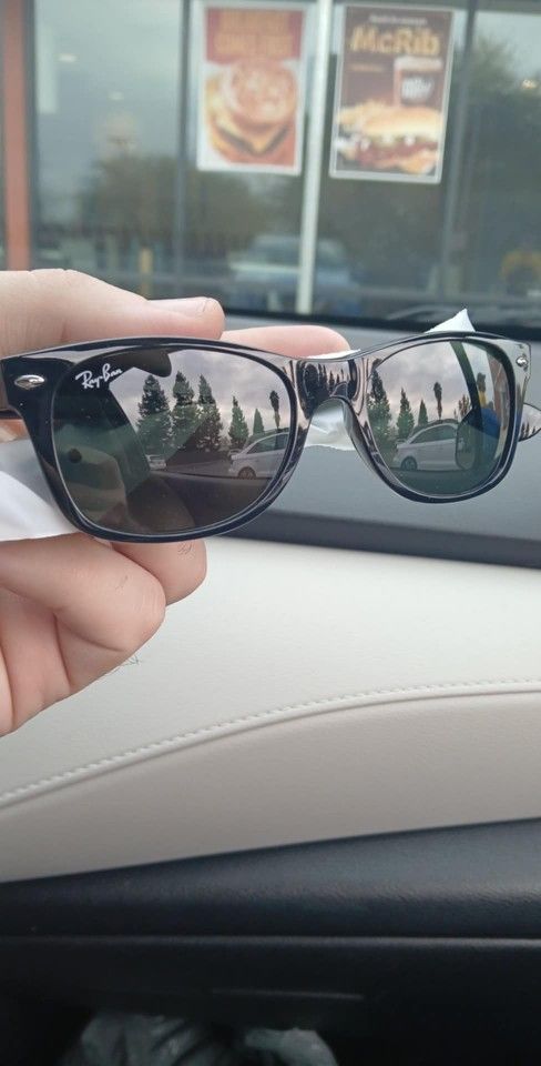 Rayban New Wayfarer Sunglasses