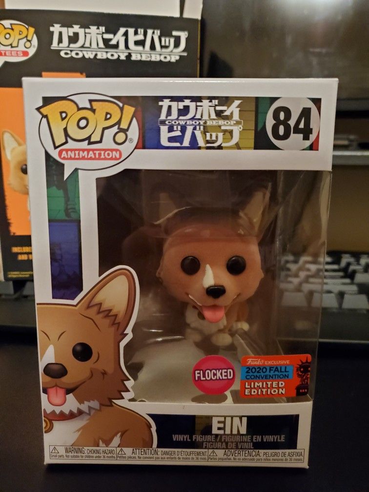 Ein Funko POP! with Tee Size XL